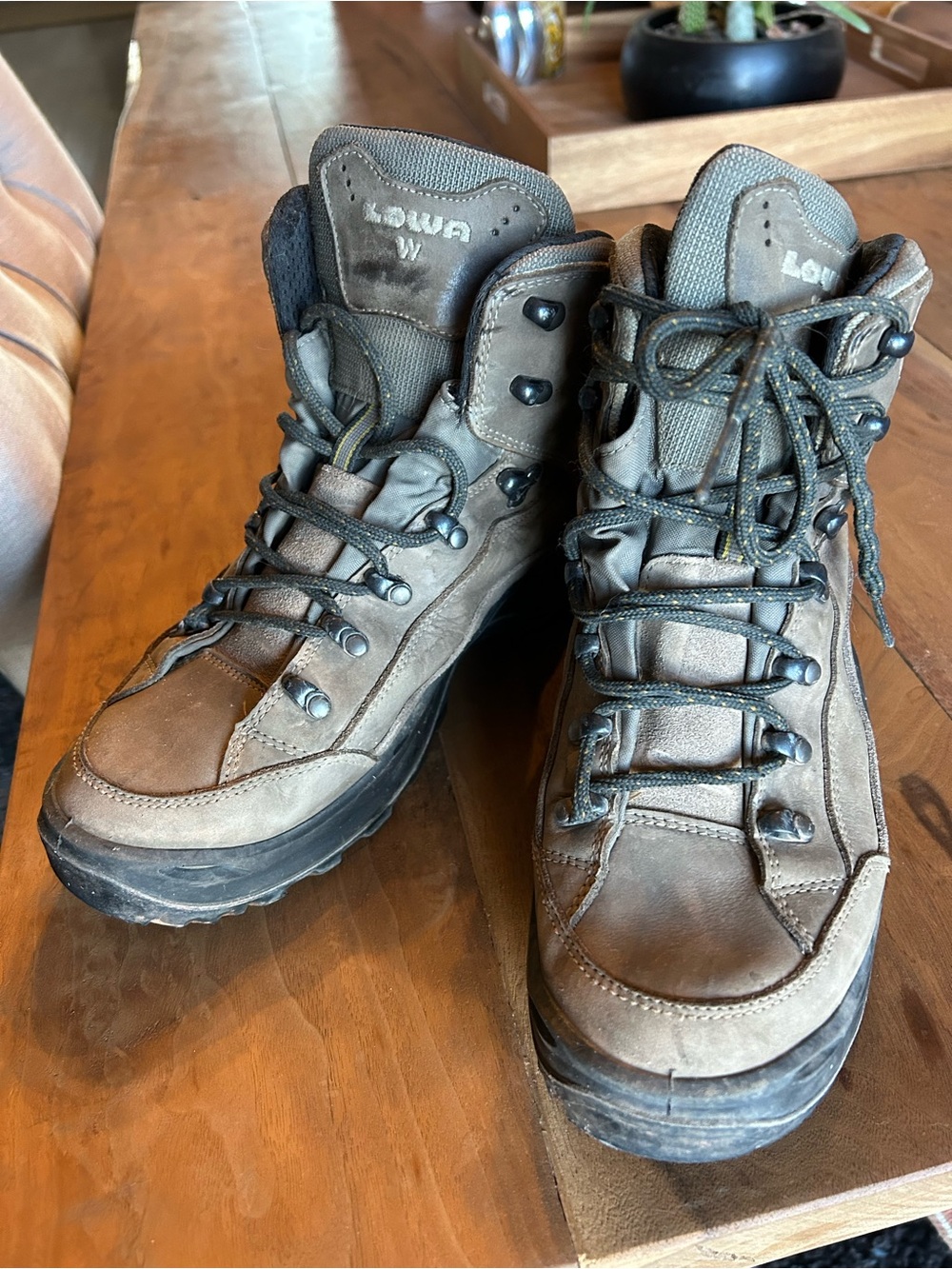Lowa women's Brown Leather Hiking Boots - Durable Trail Footwear